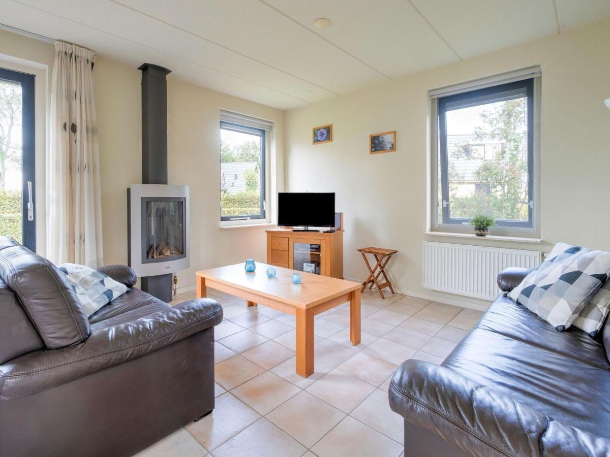 Serene Holiday Home In Gaasterl N Sleat Sondel Esterno foto