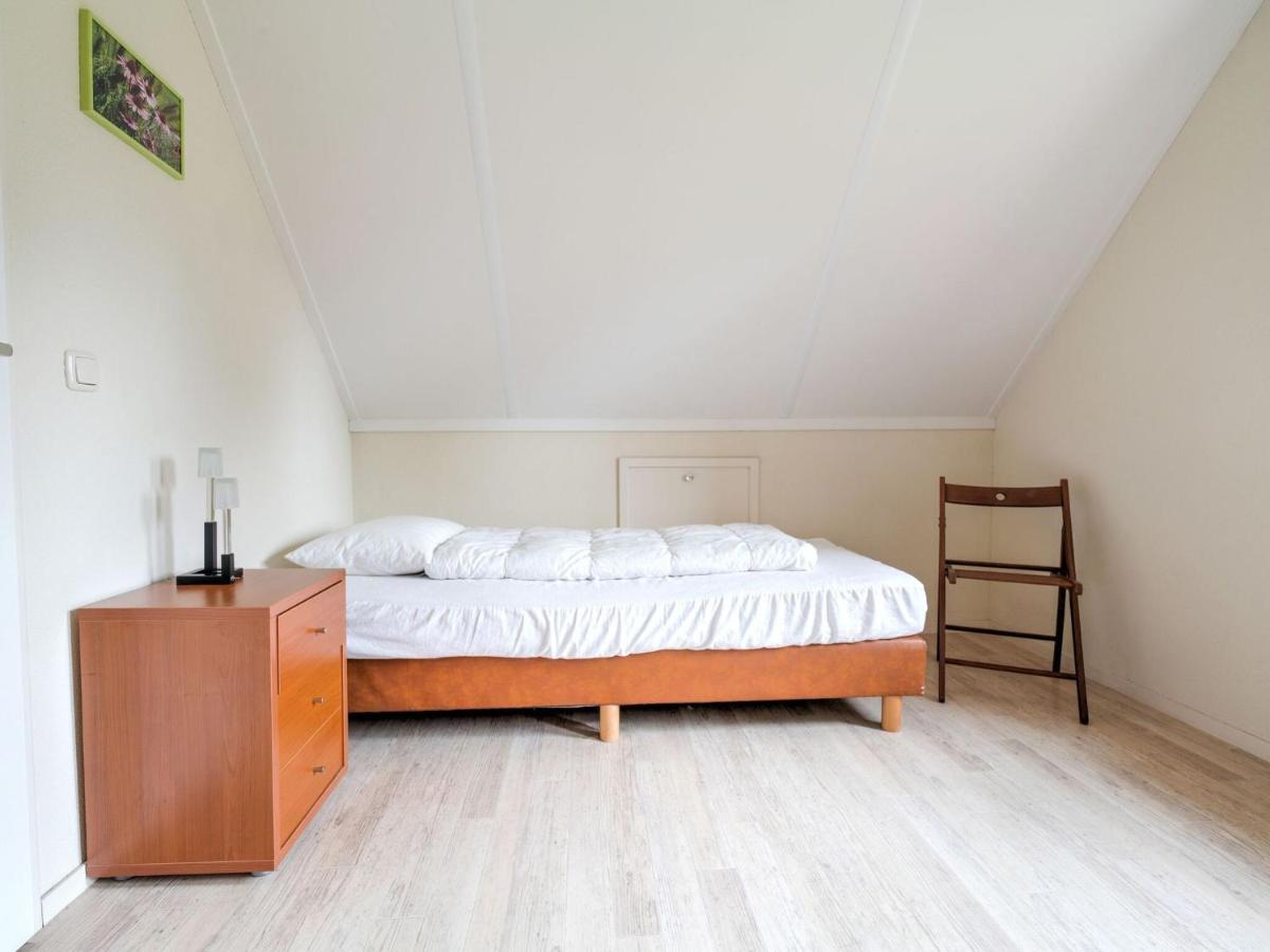 Serene Holiday Home In Gaasterl N Sleat Sondel Esterno foto