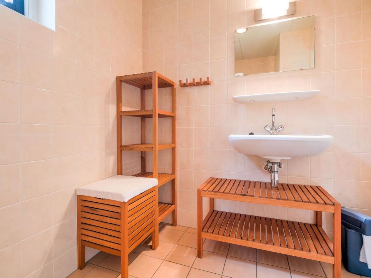 Serene Holiday Home In Gaasterl N Sleat Sondel Esterno foto