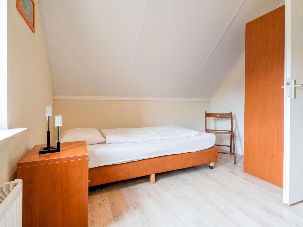 Serene Holiday Home In Gaasterl N Sleat Sondel Esterno foto
