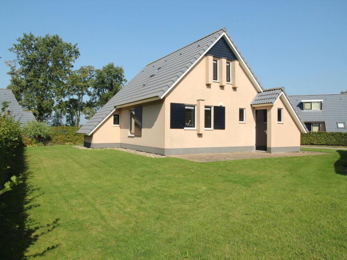 Serene Holiday Home In Gaasterl N Sleat Sondel Esterno foto